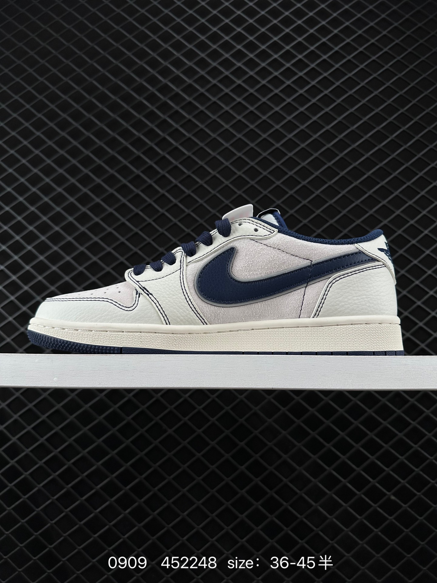 Travis Scott x Air Jordan 1 ” Reverse Mocha “